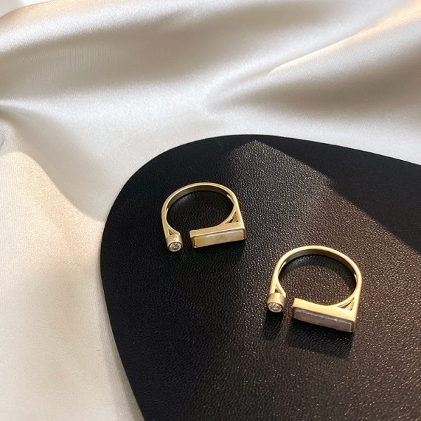 Vintage Style Ring - Image 10